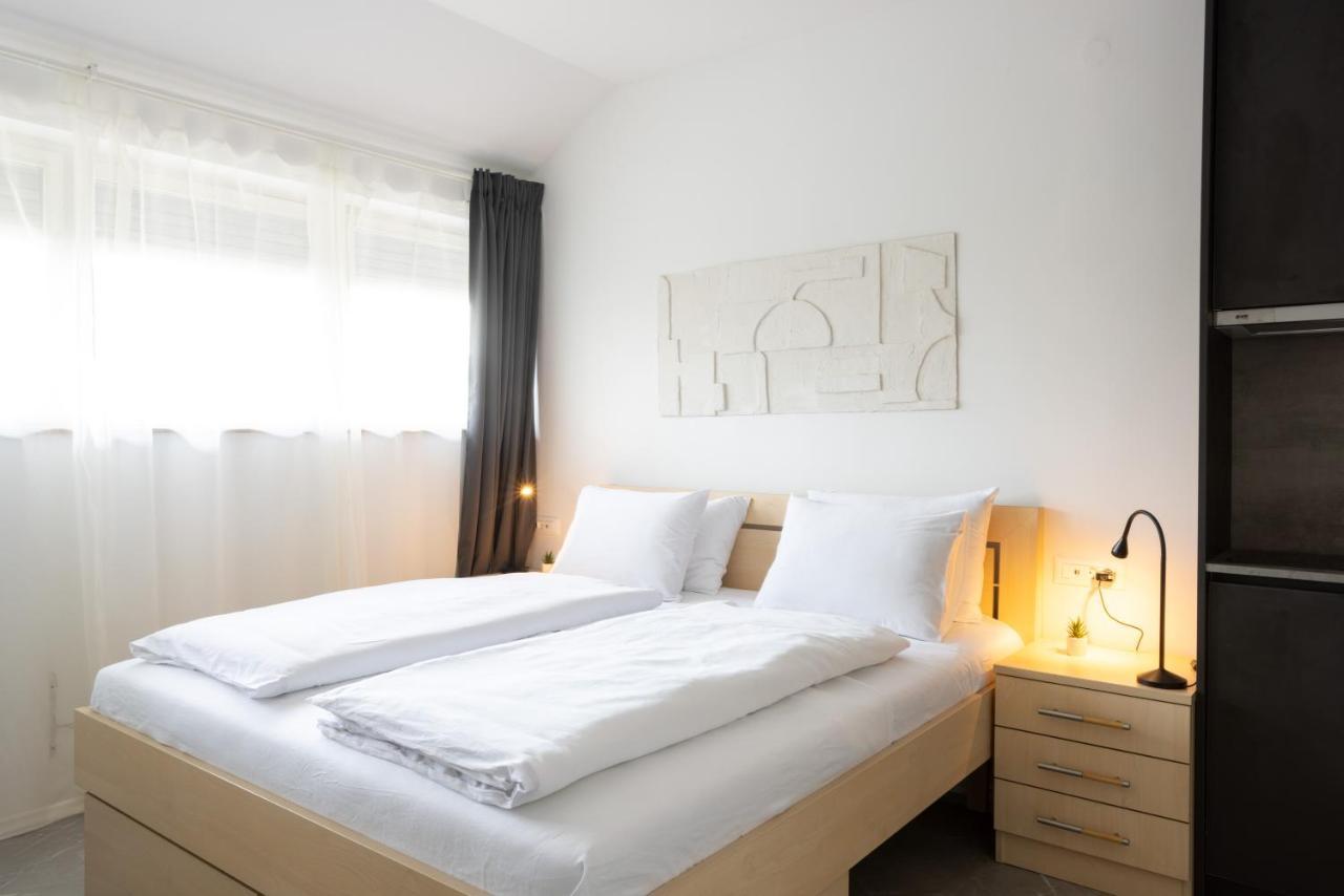 Apartments Trzin-Mlake W Free Parking Kültér fotó