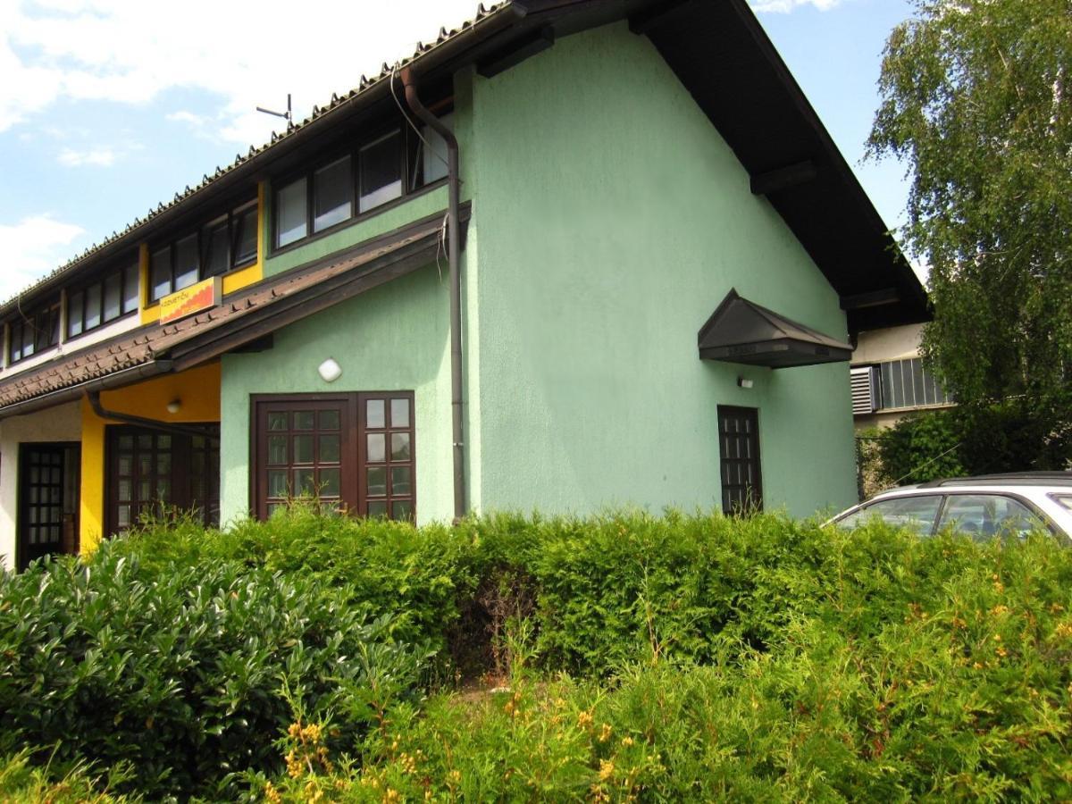 Apartments Trzin-Mlake W Free Parking Kültér fotó